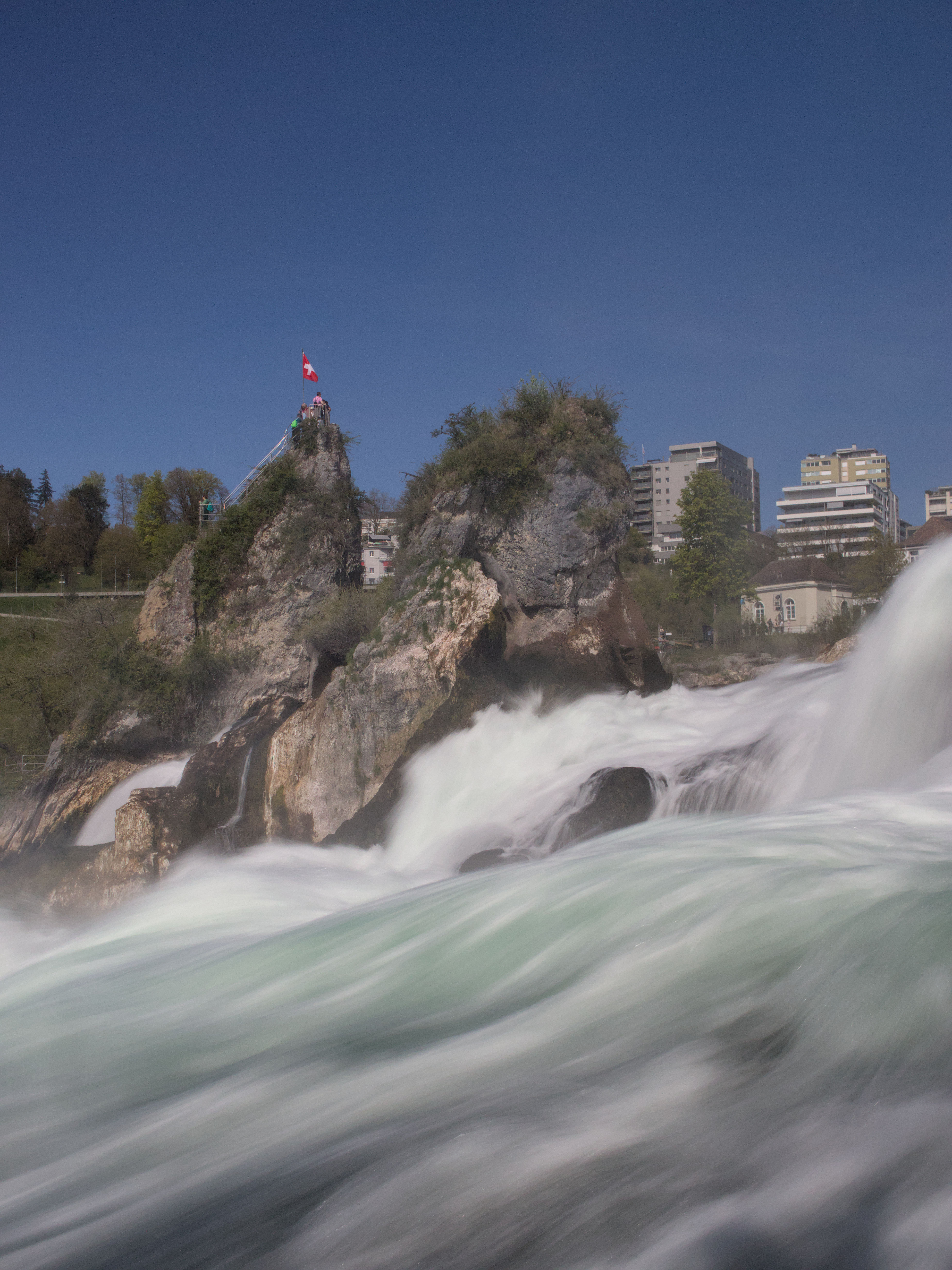 photo 68e01d89b612f34e