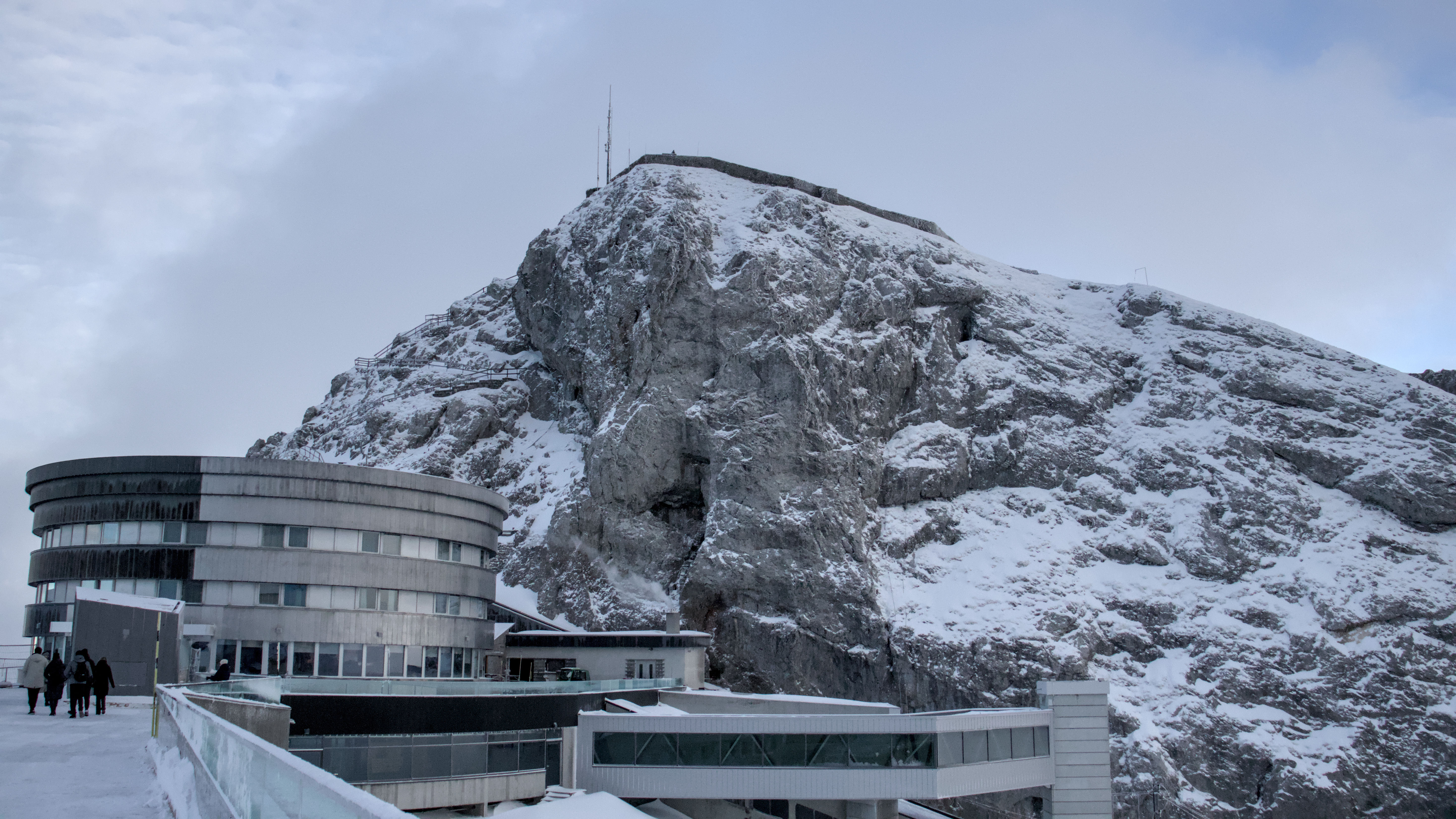 photo 9ef5d3dd69e467c4