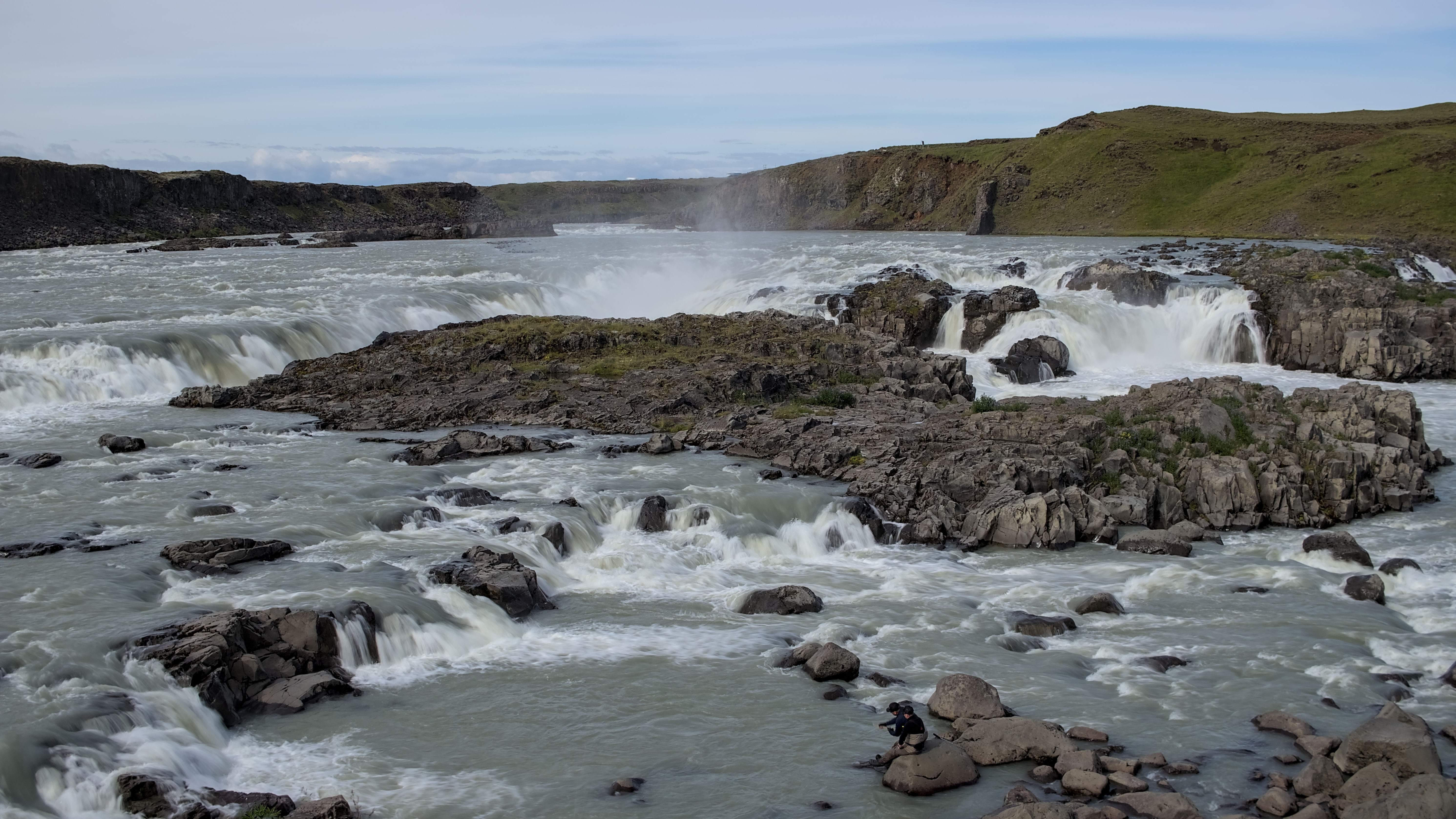 photo f12a8b198570a010